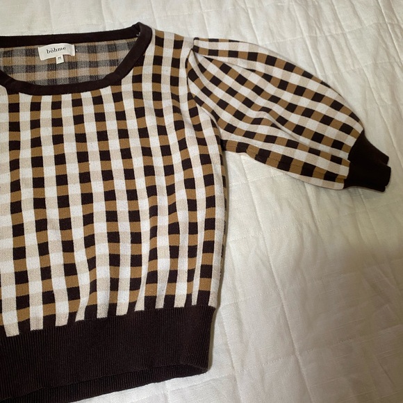 Bohme short sleeve sweater. Size M. Great transition piece into fall. - Picture 4 of 4